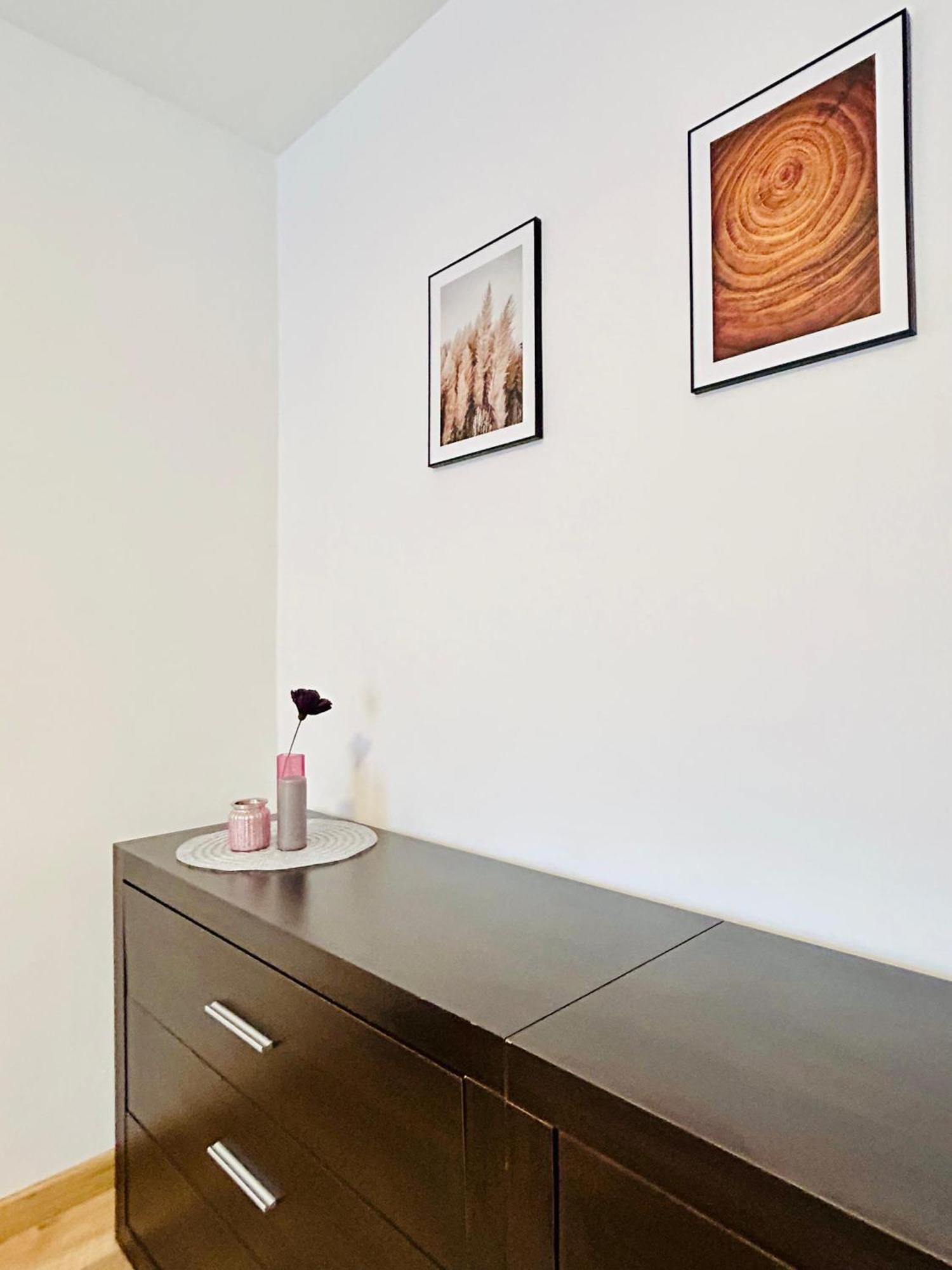 Chic Escape One - Free Parking Apartment Brasov Exterior photo