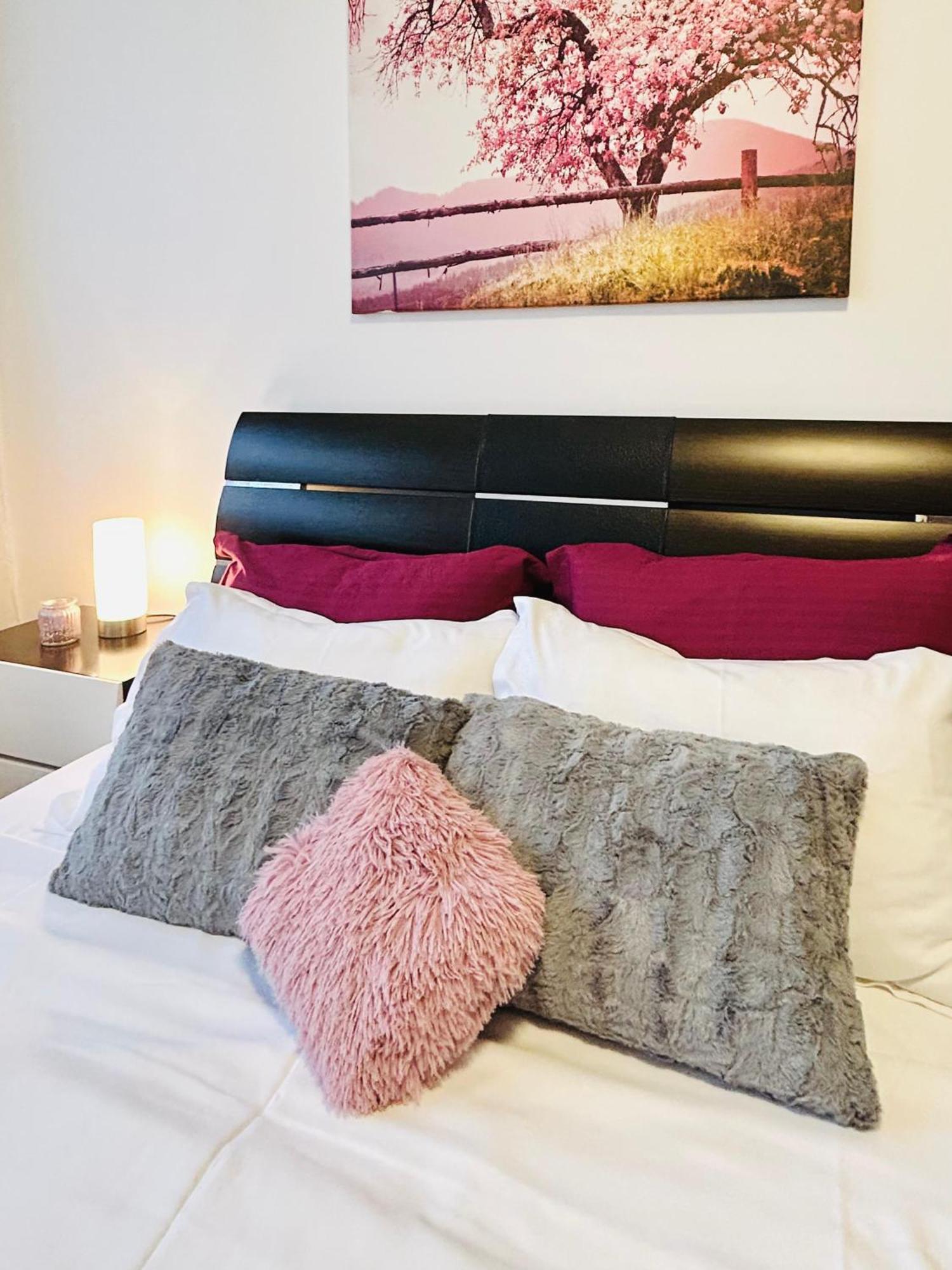 Chic Escape One - Free Parking Apartment Brasov Exterior photo